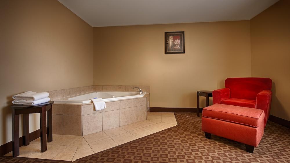 Best Western Plus Deridder Inn & Suites photo 31