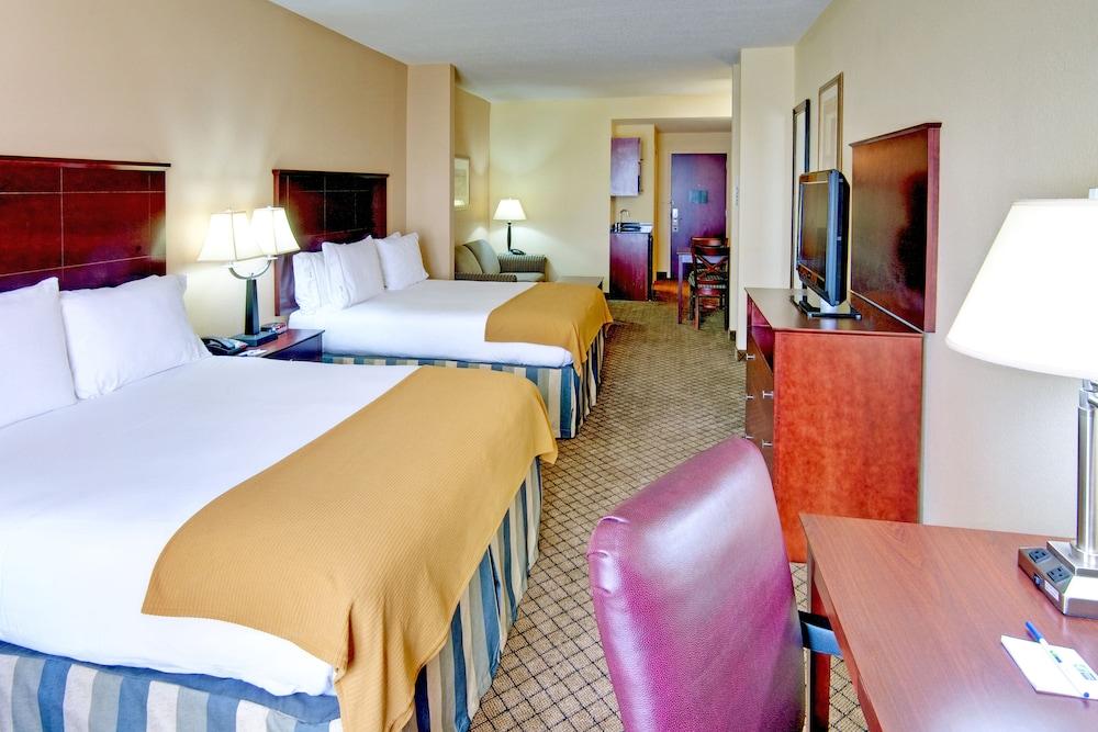 Holiday Inn Express & Suites Millington by IHG photo 11