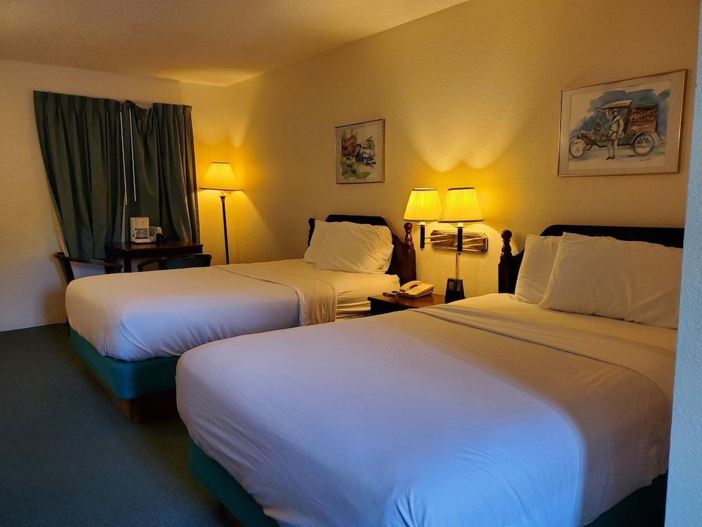 Voyager Inn photo 10