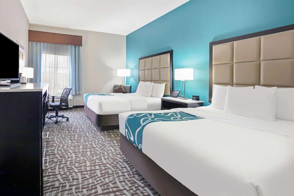 La Quinta Inn & Suites by Wyndham Paris photo 7