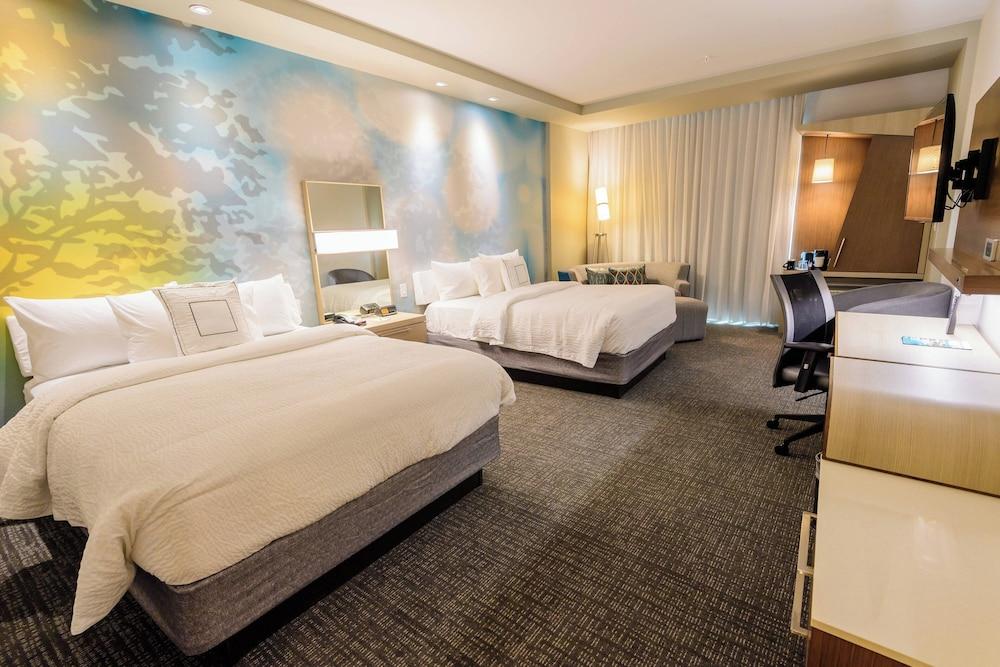 Courtyard by Marriott Lake Jackson photo 18
