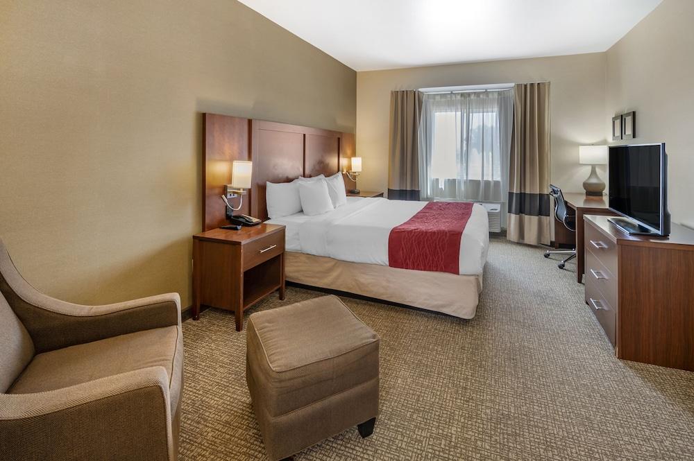 The Atrium Hotel photo 17