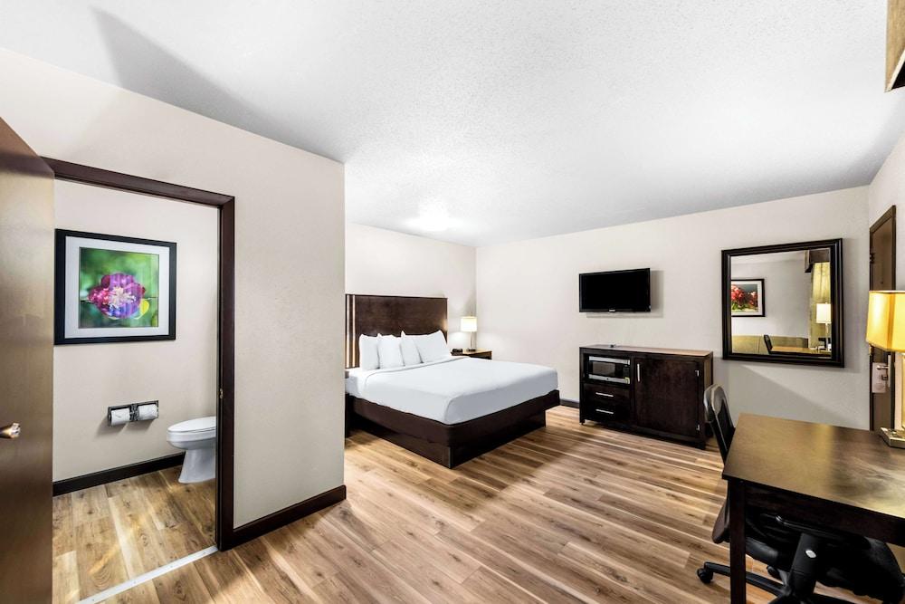Americas Best Value Inn Marquette photo 18