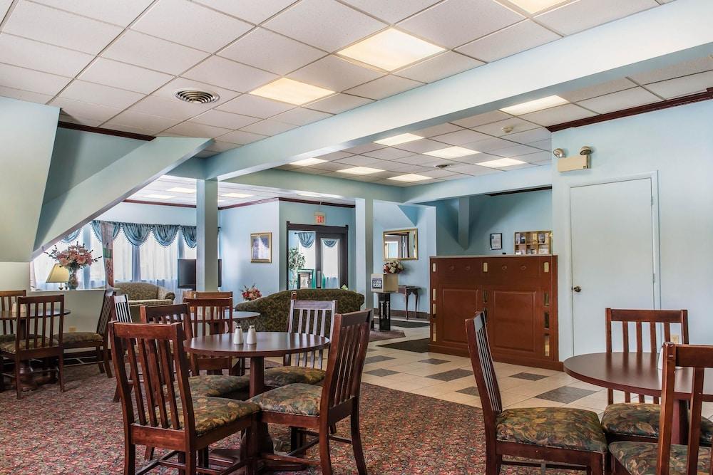 Rodeway Inn Brookville photo 4