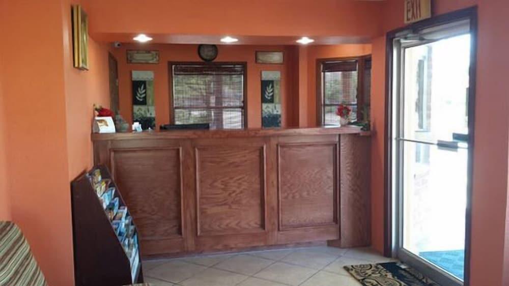 Texas Inn North Brownsville photo 21