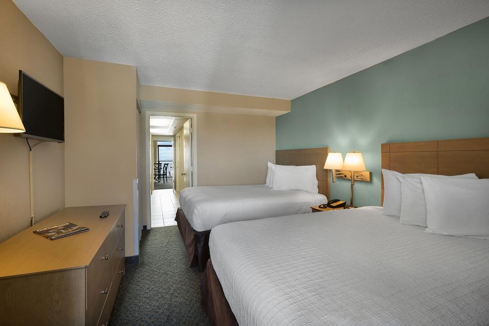 Landmark Resort photo 8