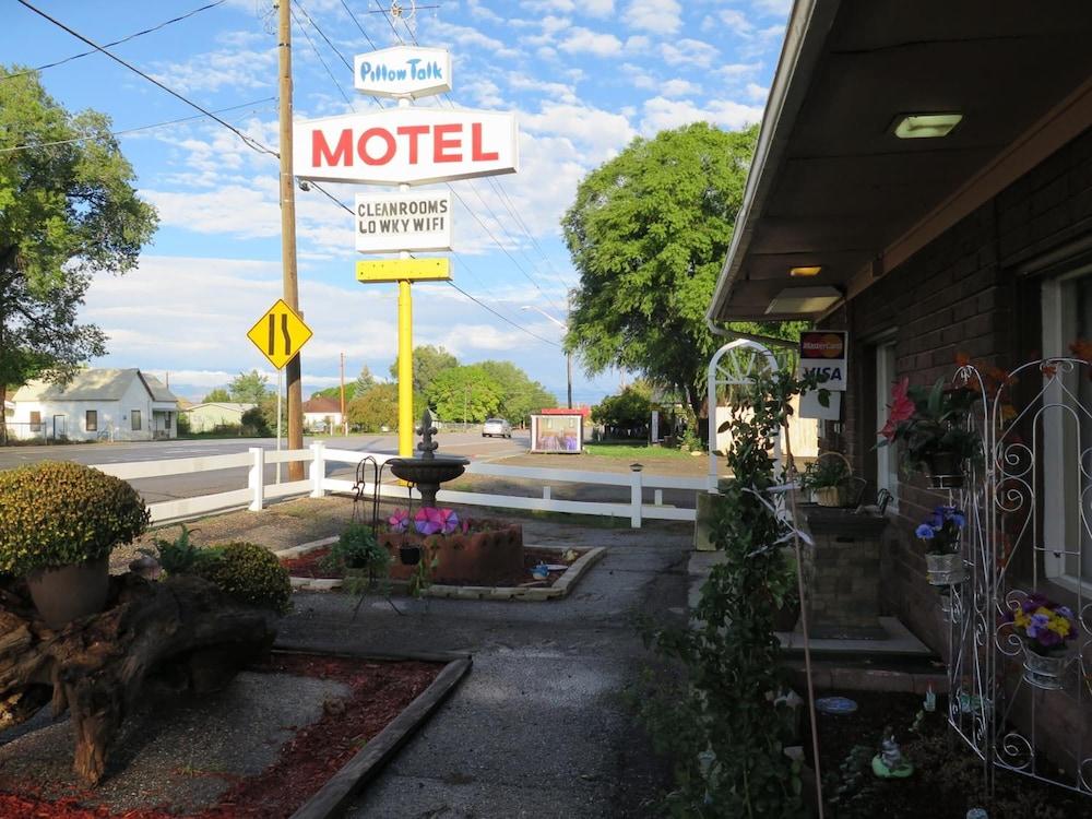 Pillow Talk Motel photo 37