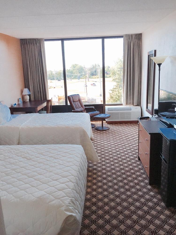 Days Inn by Wyndham Syracuse photo 5