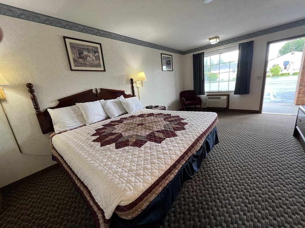 Americas Inn photo 56