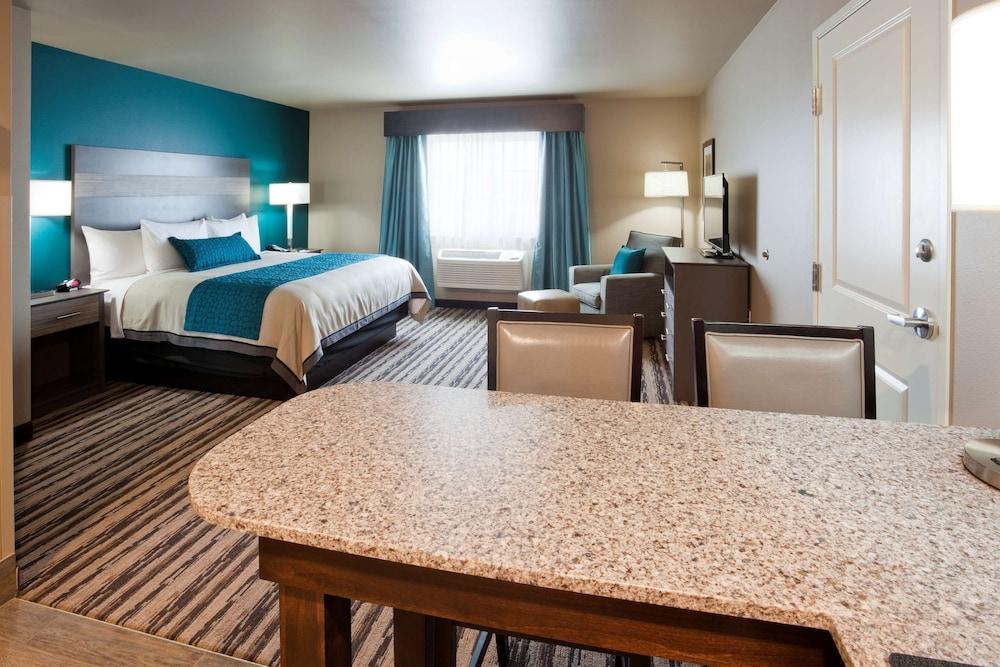 GrandStay Hotel and Suites photo 13