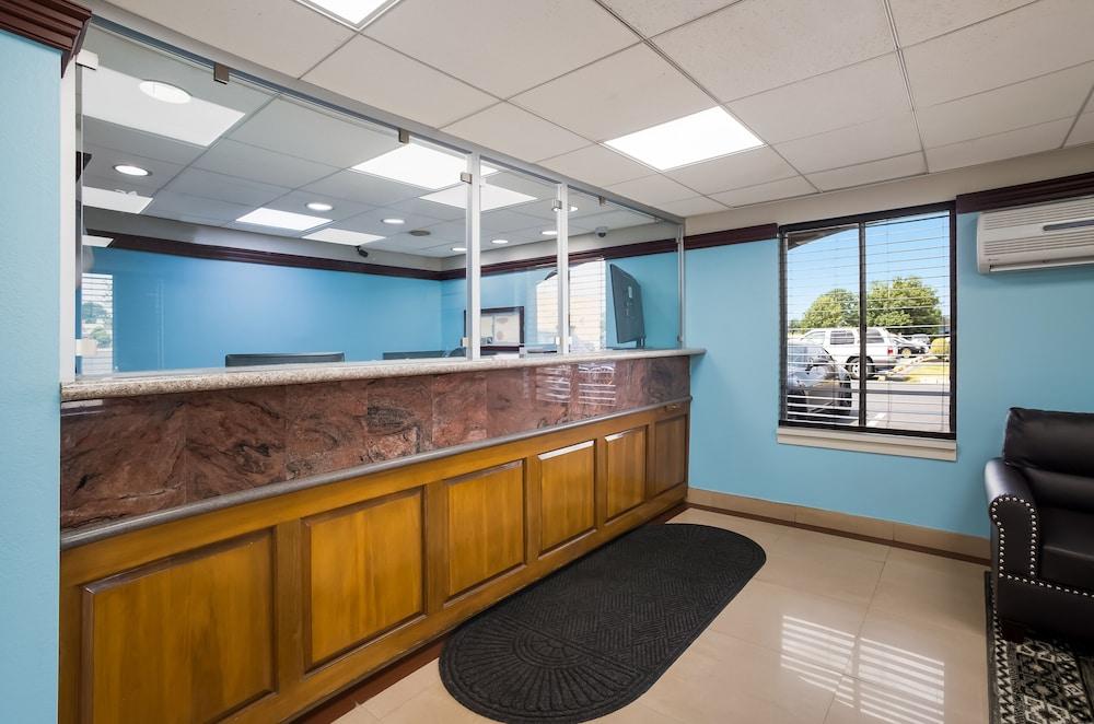 Econo Lodge Allentown North photo 4