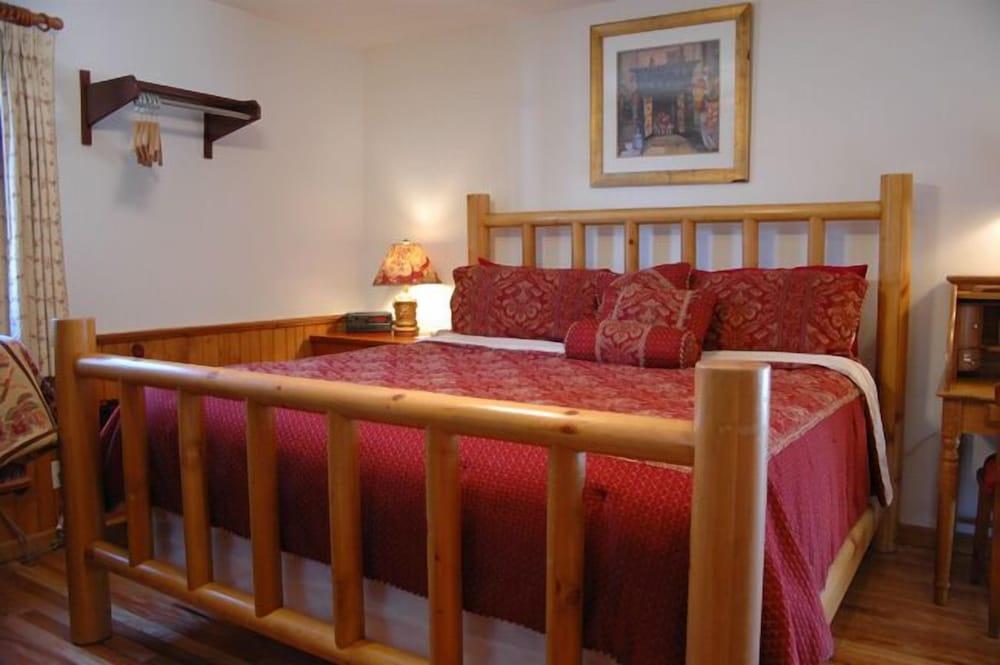 The Homestead Inn photo 42