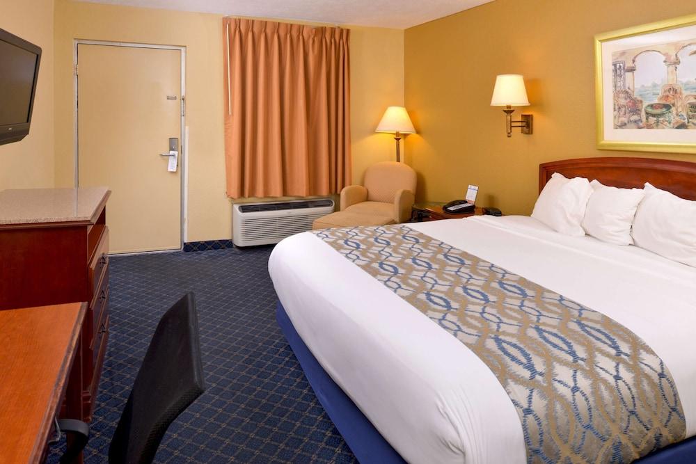 Americas Best Value Inn Monroeville photo 9