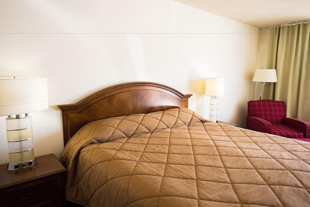Stardust Motel Redding photo 2