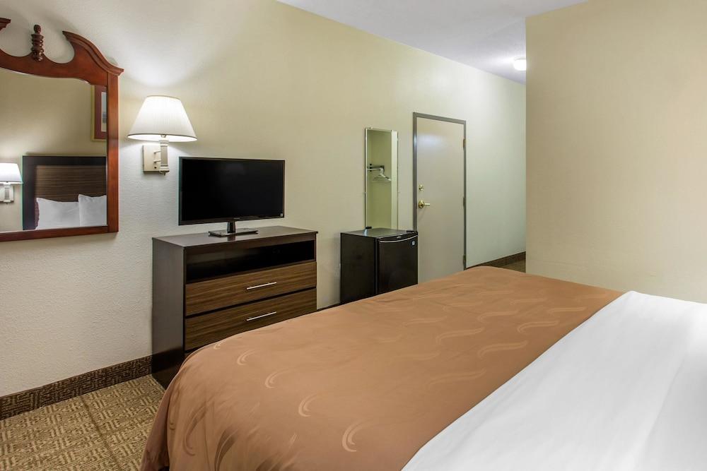 Quality Inn Surfside Myrtle Beach photo 11