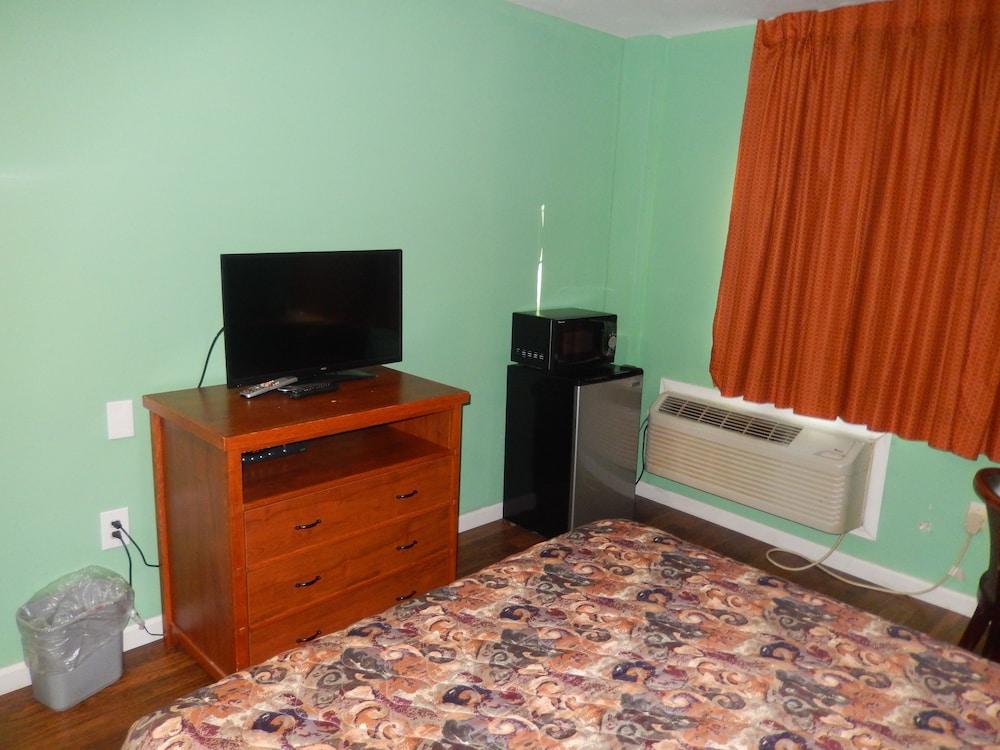 Riverview Motel photo 11