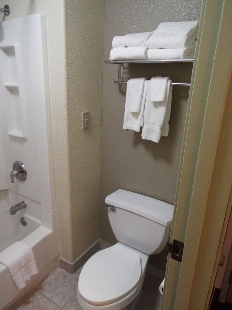 Comfort Inn & Suites Fruita - Grand Junction photo 28