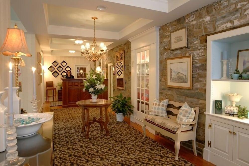 Lambertville House photo 3