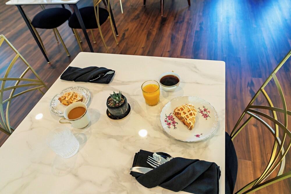 Rhapsody in View Boutique Hotel photo 53