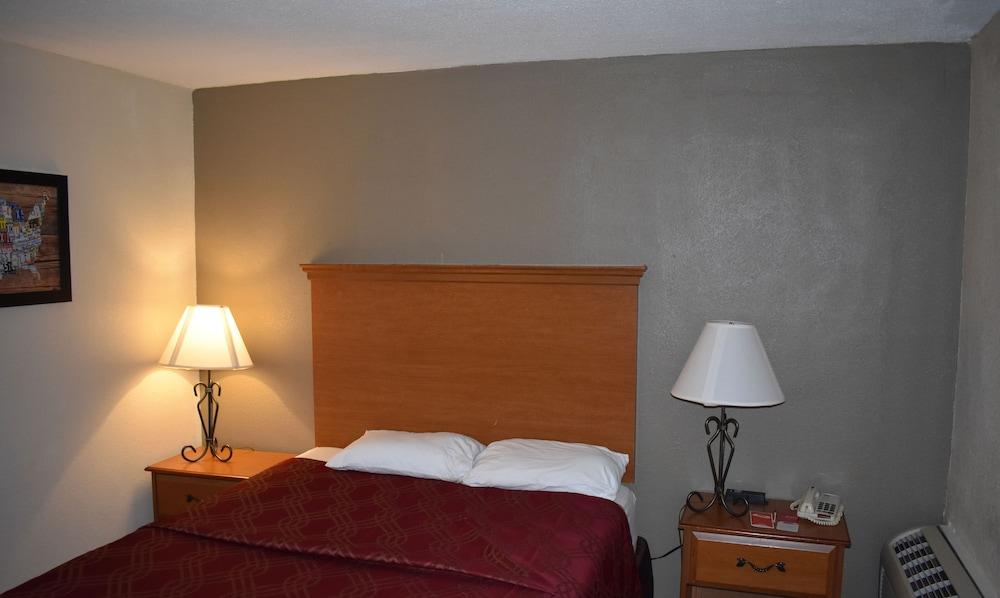MHO Hotel Bordentown photo 13