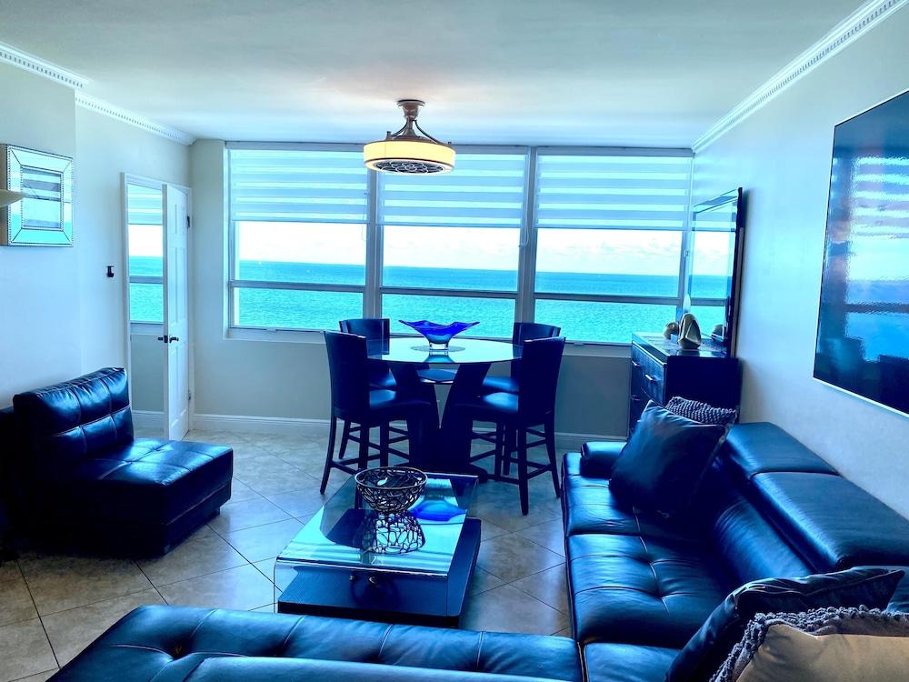 Direct ocean front condo Miami Beach photo 13