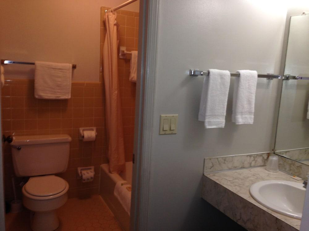 Valley Inn photo 13
