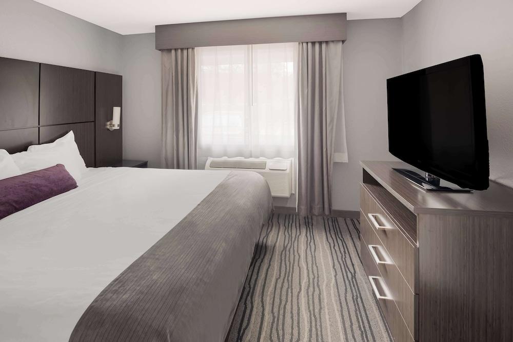 Best Western Riverside Inn photo 7