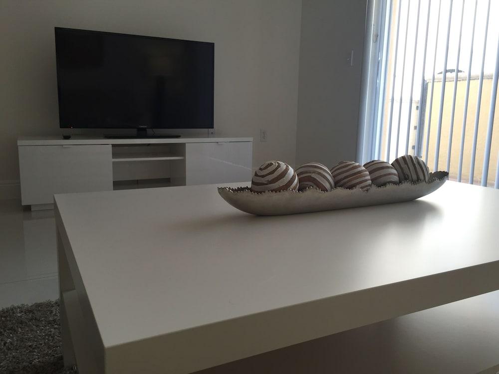 LYX Suites at Merrick Park in Coral Gables photo 44
