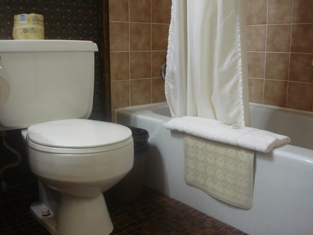 Sequim West Inn photo 23
