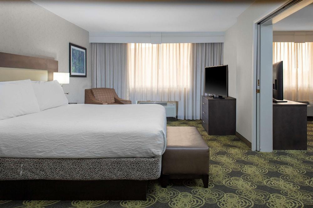 Hilton Garden Inn Reagan National Airport photo 27