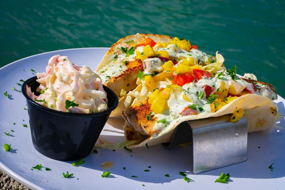 Dockside Inn & Resort photo 45