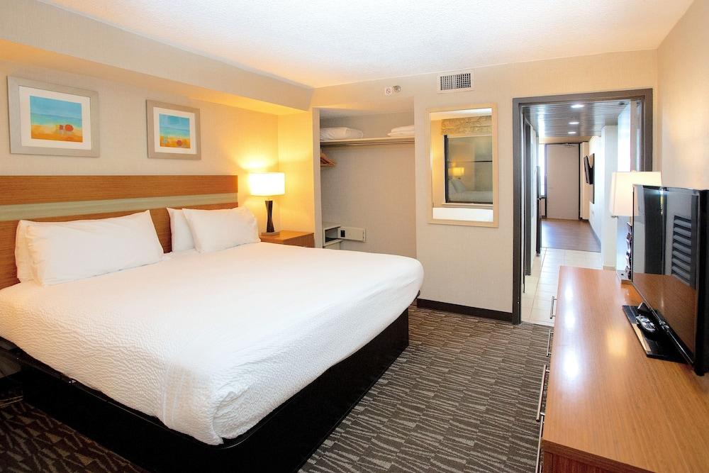 The Barclay Towers Resort Hotel photo 13