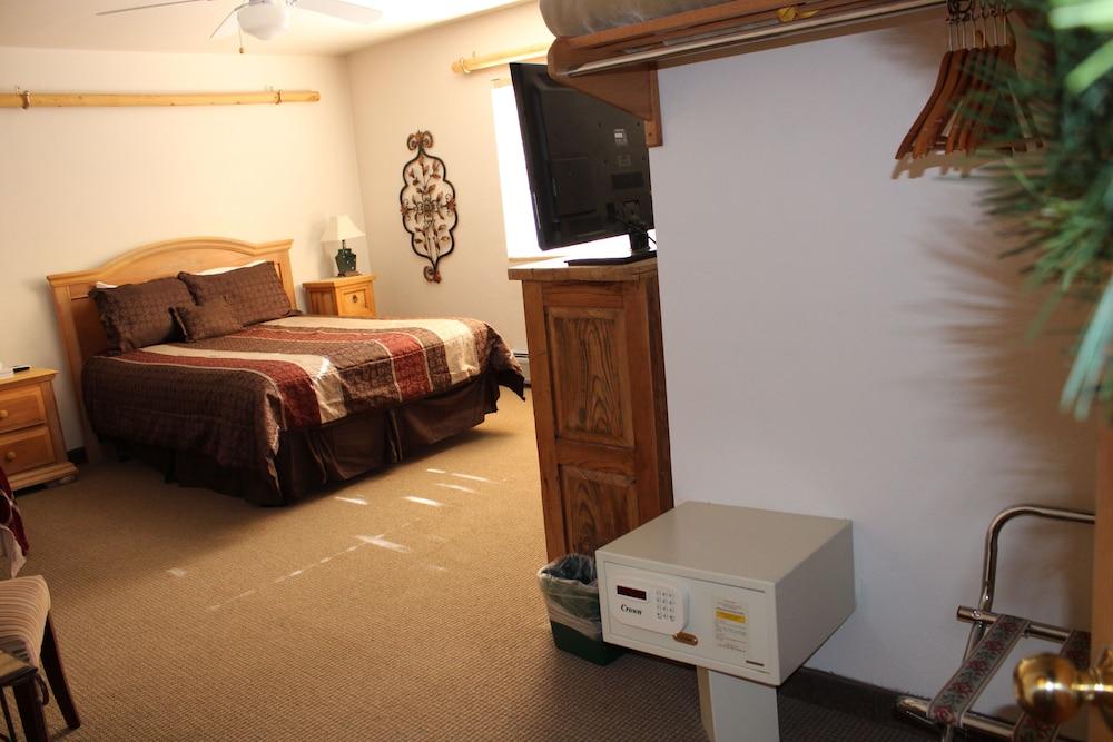 Edelweiss Resort and Restaurant photo 43