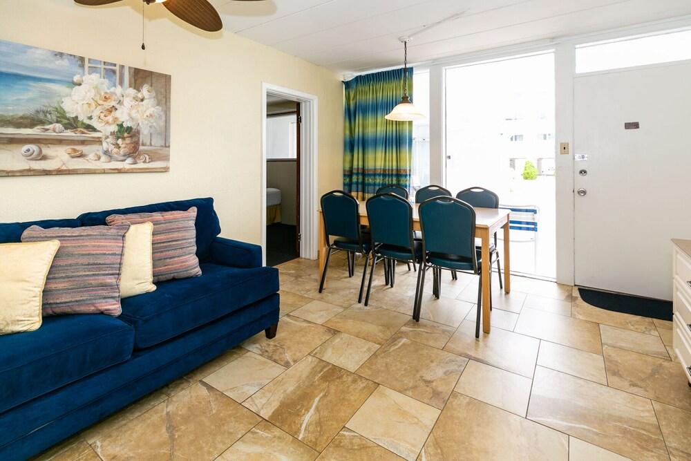Gondolier Motel photo 30