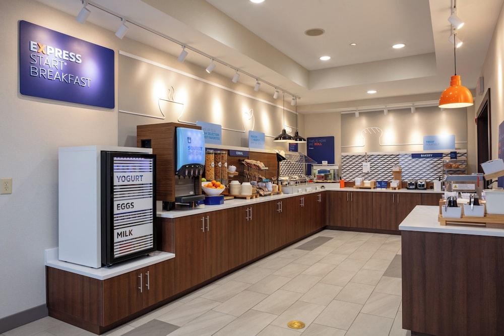 Holiday Inn Express & Suites El Paso West by IHG photo 28