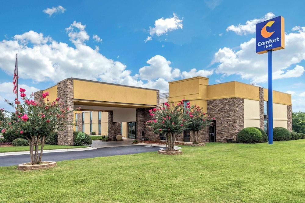 Comfort Inn Shelby photo 43
