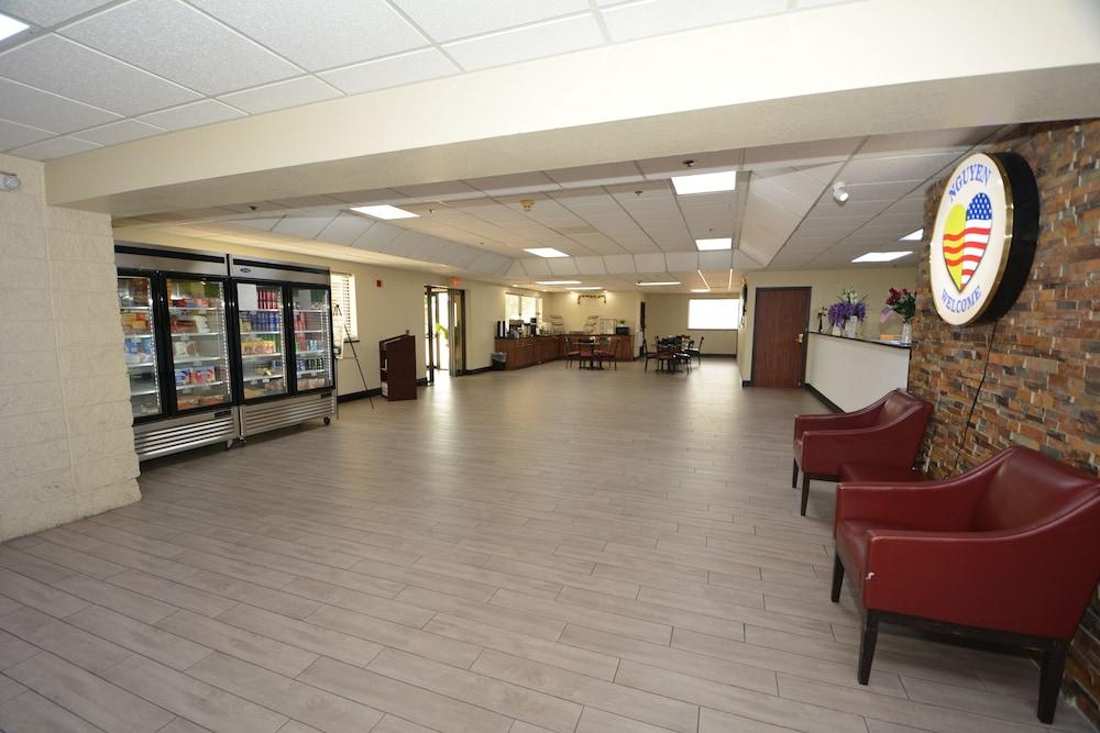 Golden Hotel and Conference Centre photo 4