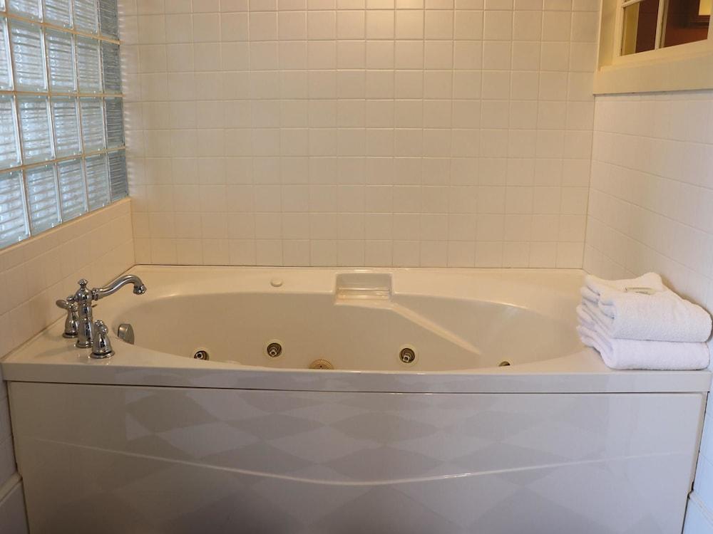 St. Brendan's Inn photo 13