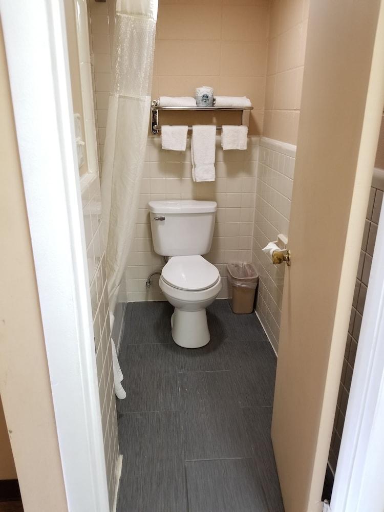 Budget Inn Carthage photo 7
