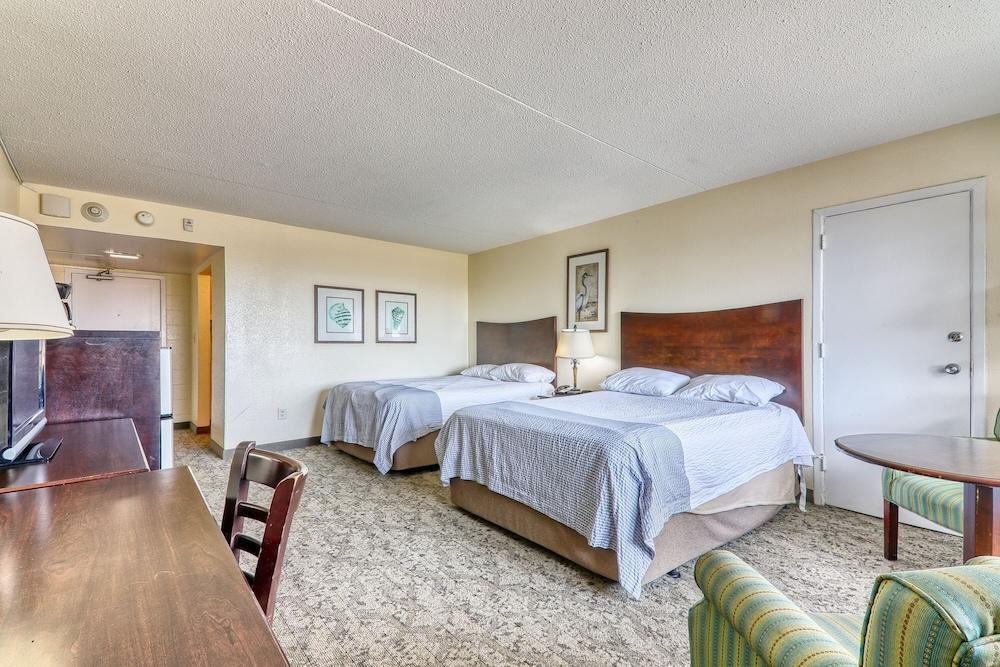 Blockade Runner Motor Inn photo 41