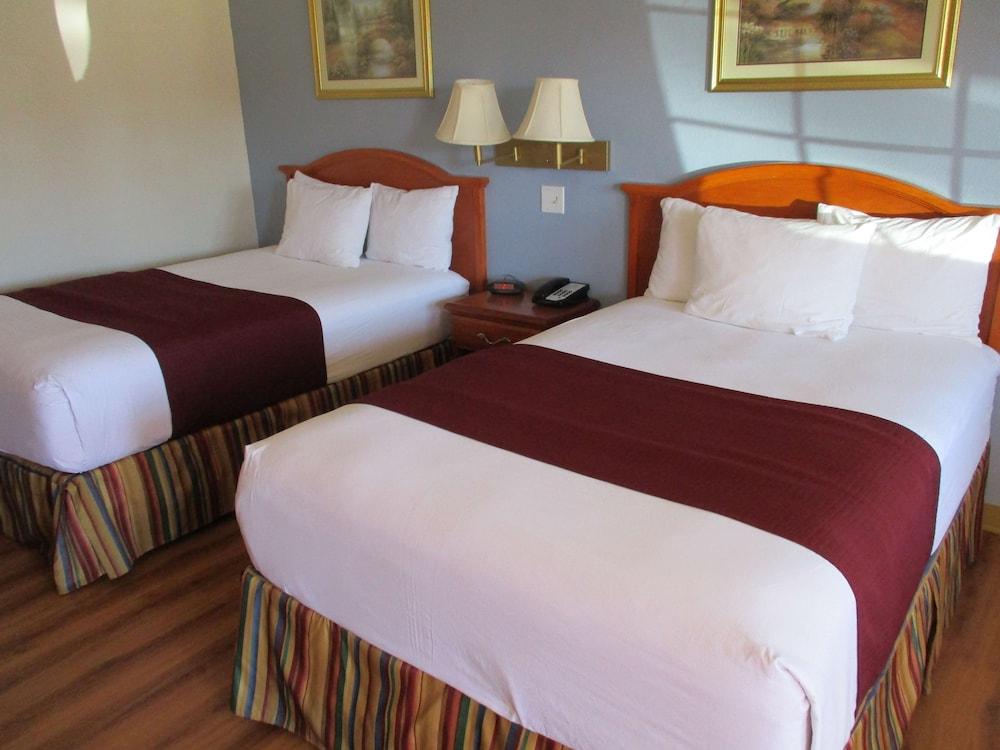 Best Western Palestine Inn photo 16