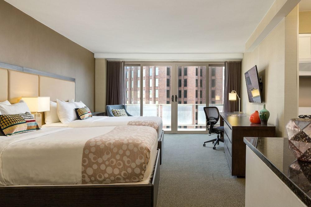 The Windsor Suites photo 44