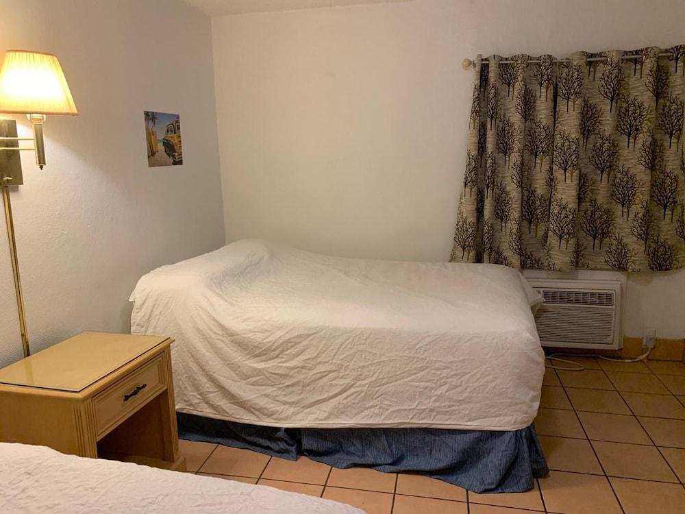 SunShine Motel photo 9