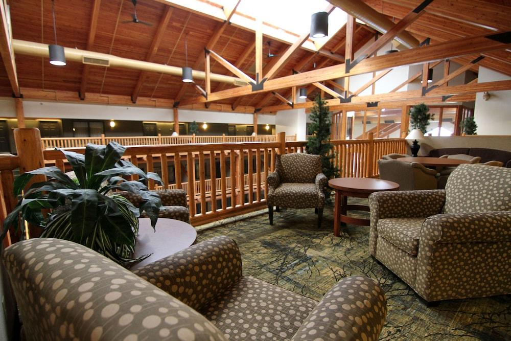 Casper C'mon Inn Hotel & Suites photo 12