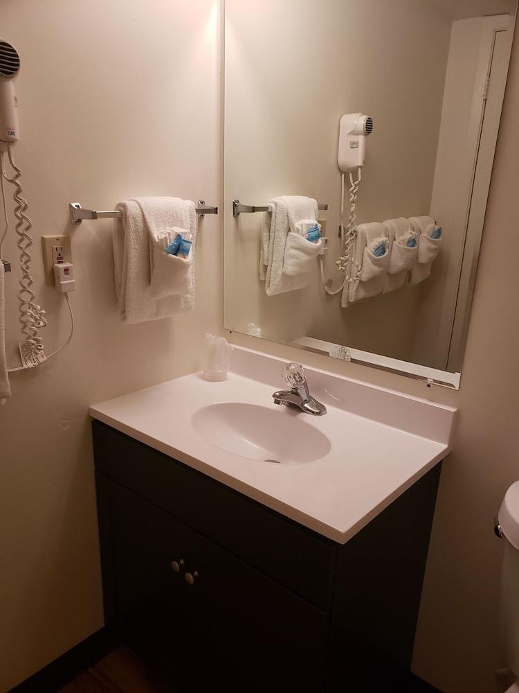 Flamingo Inn Beachfront photo 46