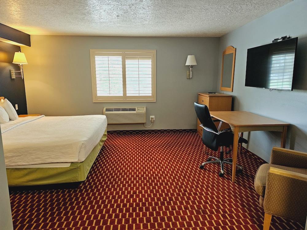 Executive Inn and Suites Extended Stay in Vernal photo 27