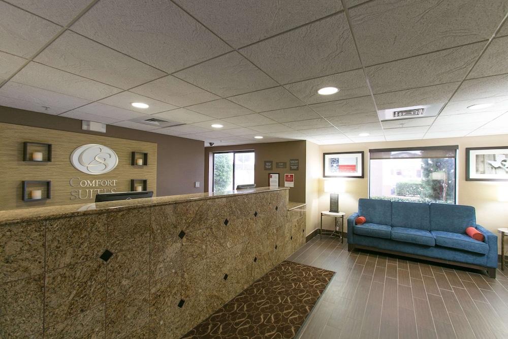 Comfort Suites Austin NW Lakeline photo 28