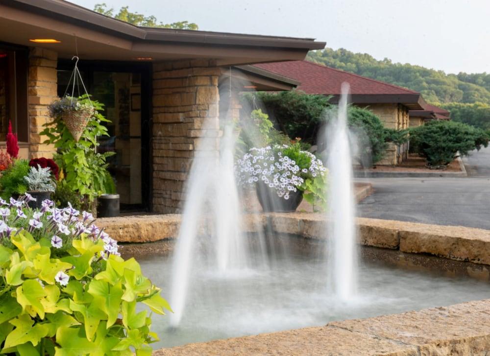 Spring Valley Inn photo 46