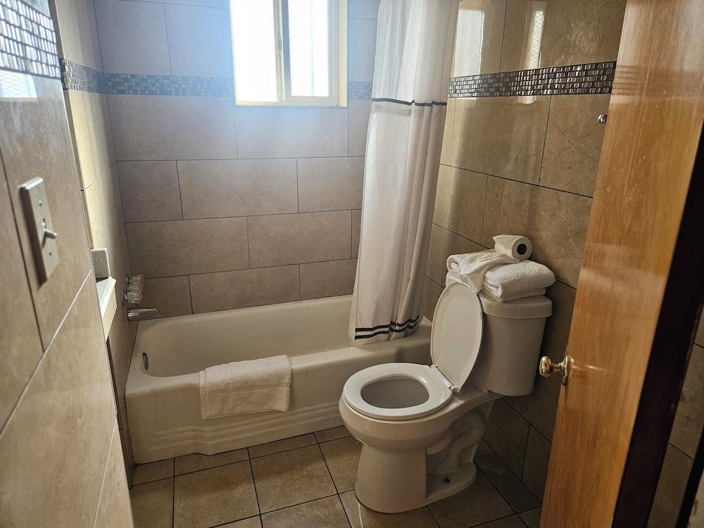 Branding Iron Motel photo 25