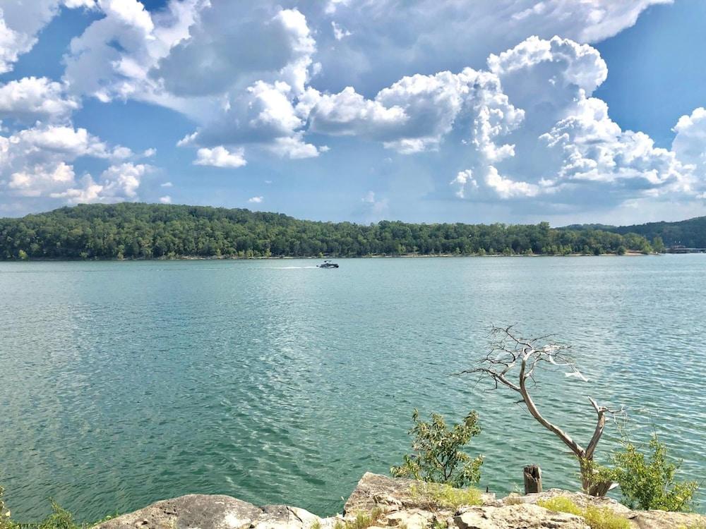D'Monaco Luxury Resort photo 36